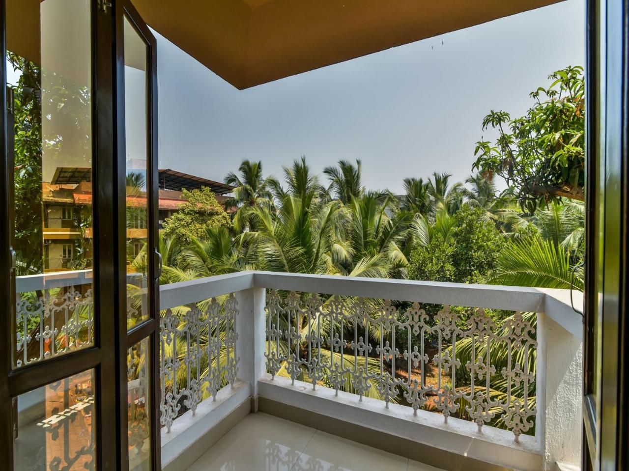 Ginger Tree Resort At The Beach Кандолим Экстерьер фото