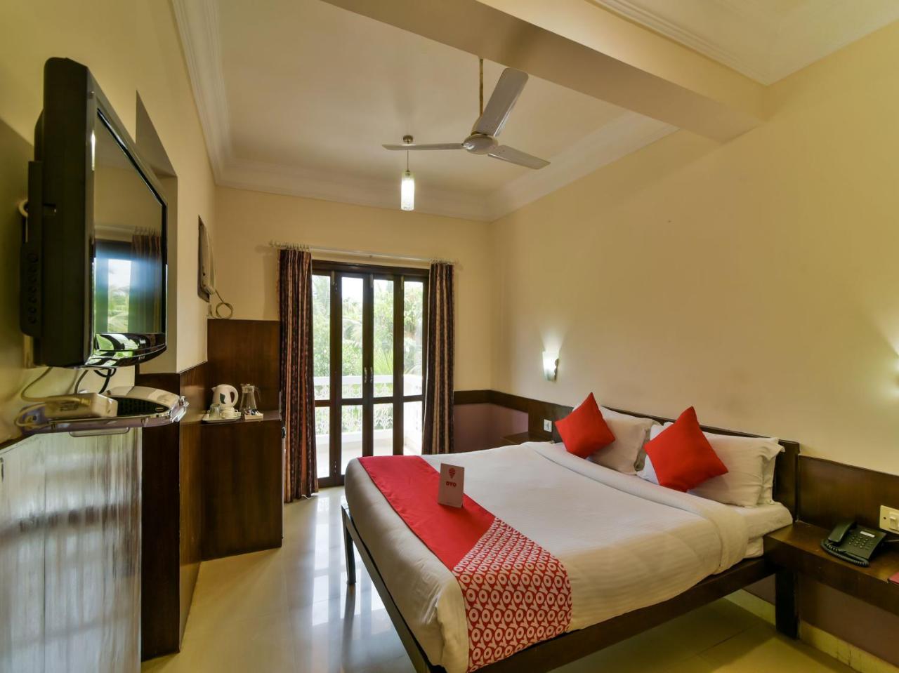 Ginger Tree Resort At The Beach Кандолим Экстерьер фото
